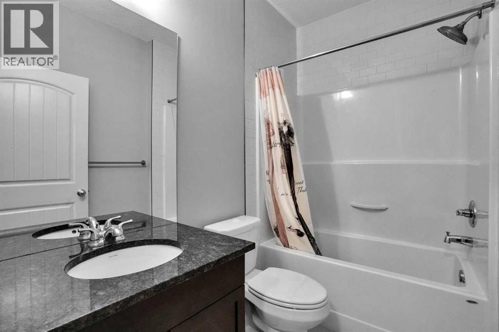 92 Masters Court Se, Calgary, Alberta  T3M 2B8 - Photo 5 - A2327076