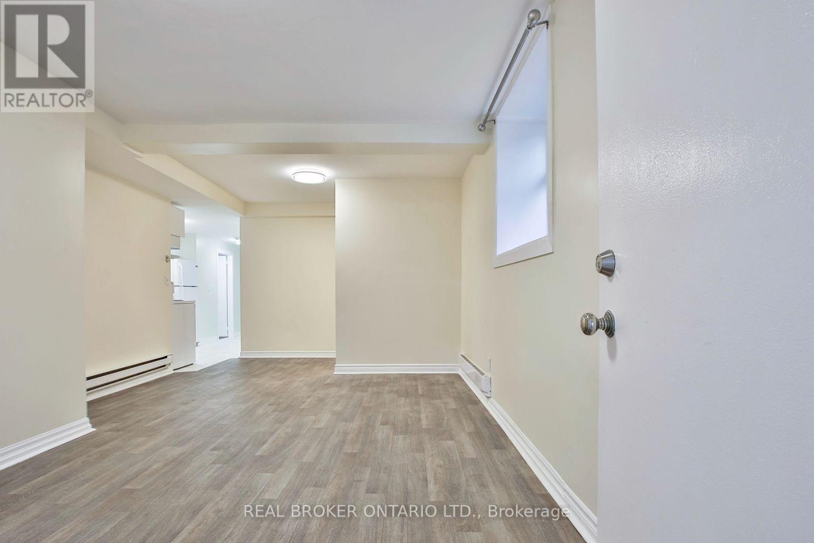 5 - 53 Maria Street, Toronto, Ontario  M6P 1W1 - Photo 3 - W13634378