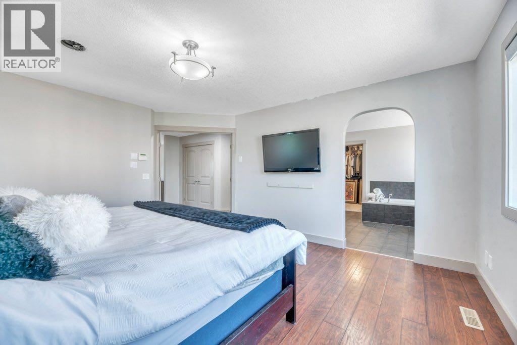 101 Hawkmere Place, Chestermere, Alberta  T1X 0C6 - Photo 33 - A2332285