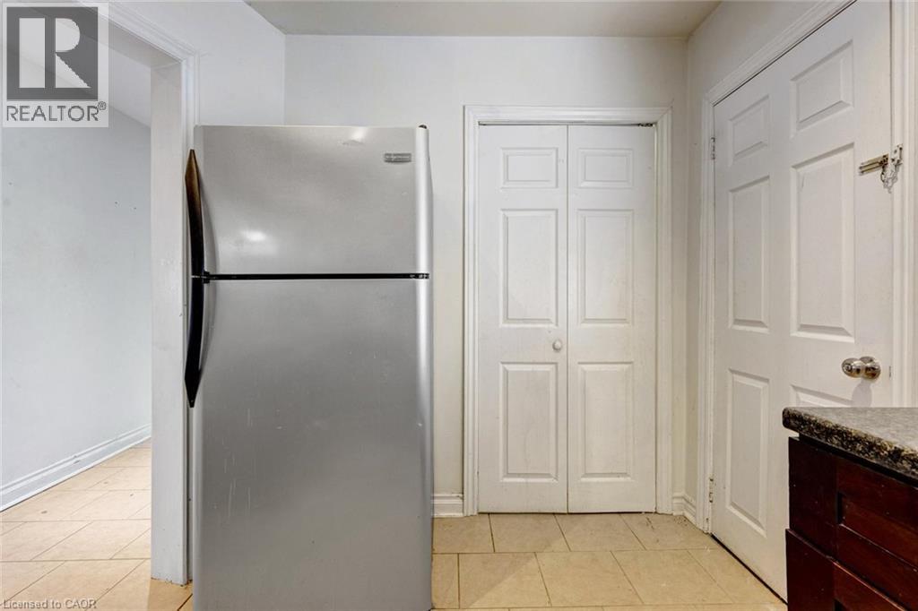 16 Woodward Avenue, Brampton, Ontario  L6V 1K1 - Photo 14 - 40858552