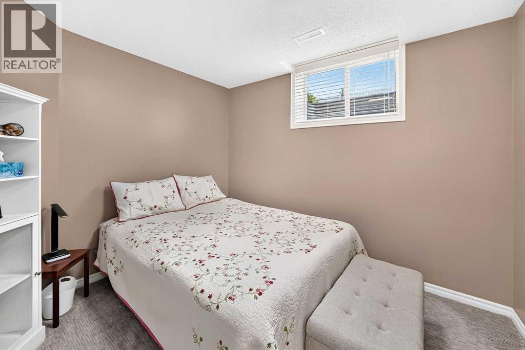 1 Glenvista Place, Cochrane, Alberta  T4C 2K2 - Photo 30 - A2340086