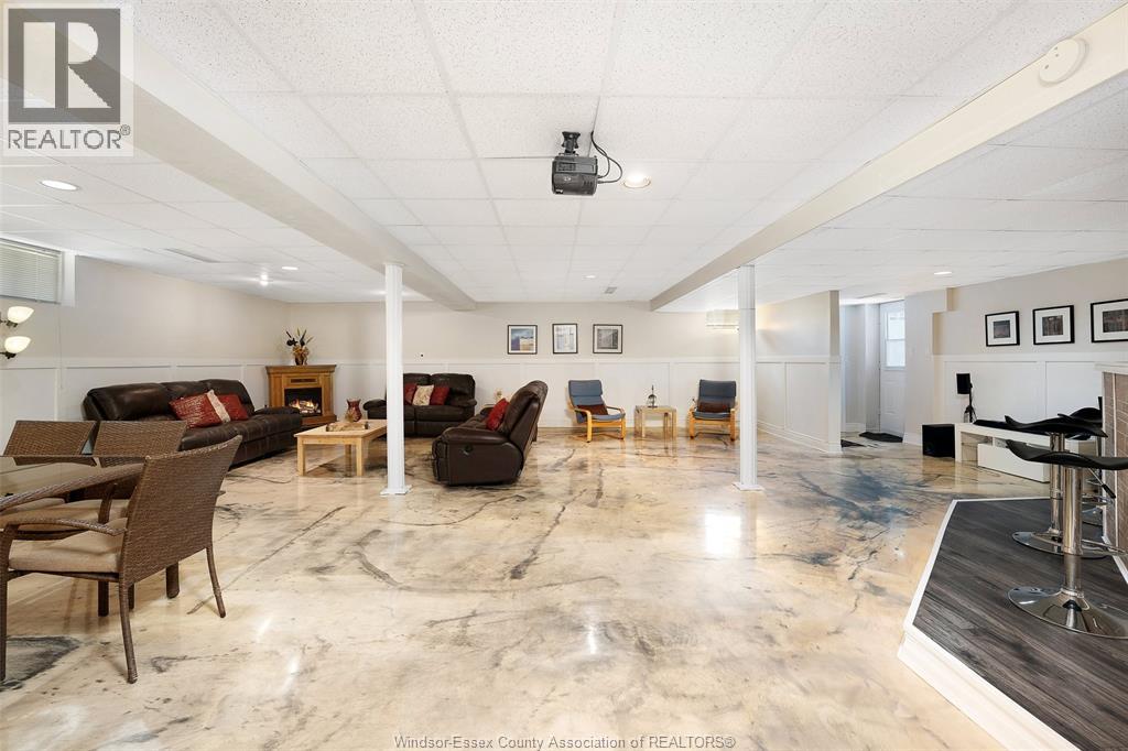 12339 Funaro Crescent, Tecumseh, Ontario  N9K 1B2 - Photo 27 - 26020894