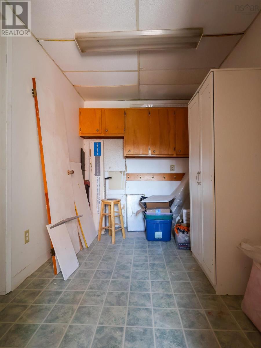 109 Victoria Street E, Amherst, Nova Scotia  B4H 1X9 - Photo 39 - 202621585