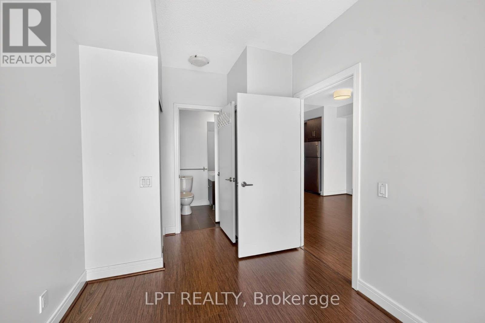 1202 - 112 George Street, Toronto, Ontario  M5A 2M5 - Photo 17 - C13713268