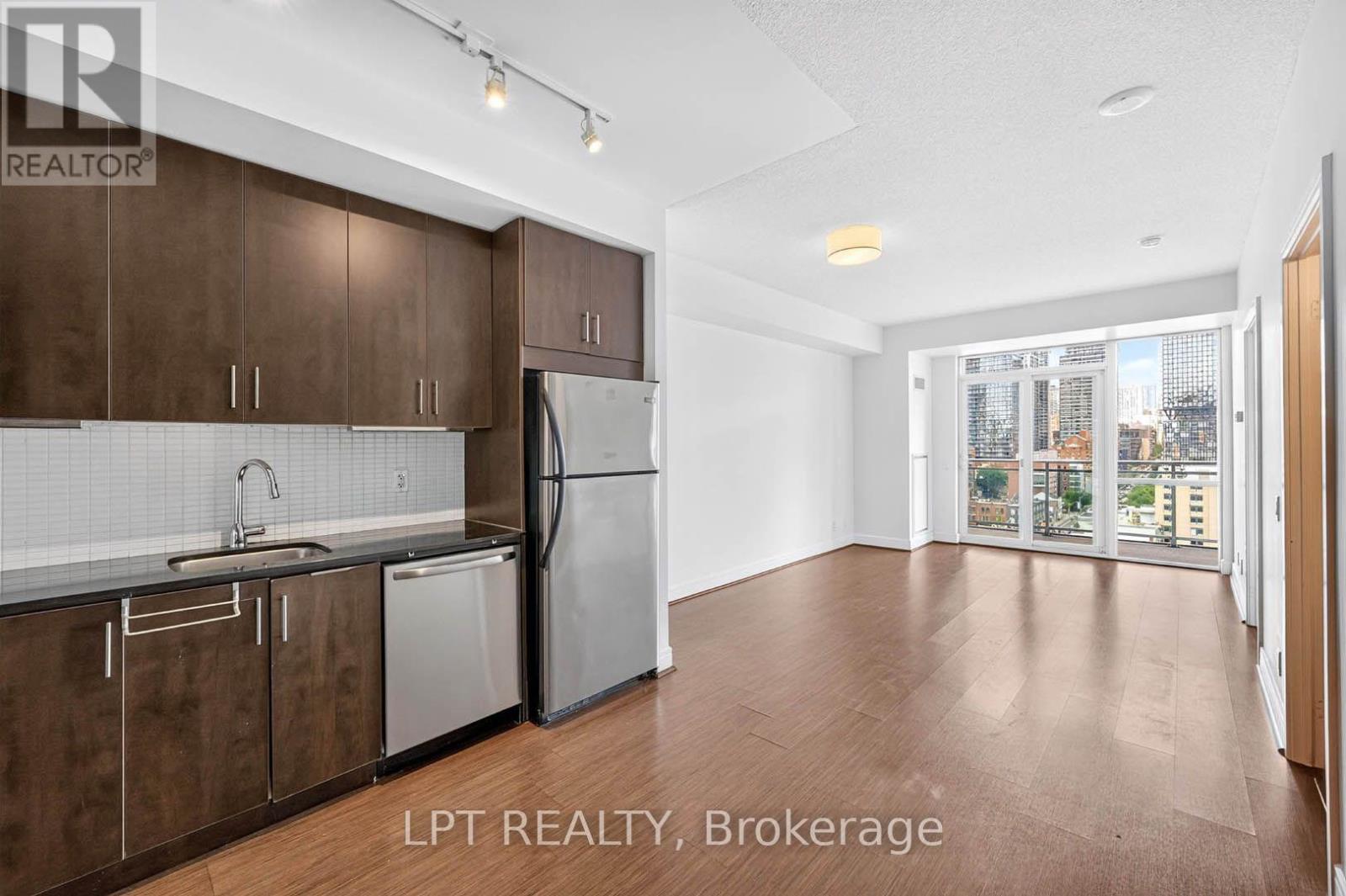 1202 - 112 George Street, Toronto, Ontario  M5A 2M5 - Photo 4 - C13713268