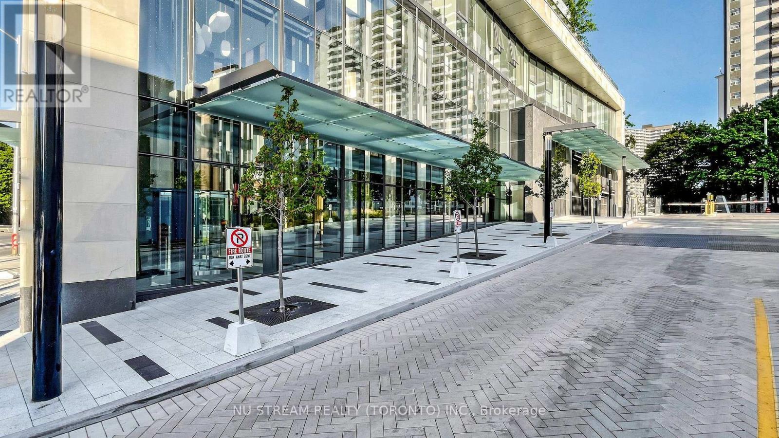 2708 - 575 Bloor Street E, Toronto, Ontario  M4W 0B2 - Photo 4 - C13713686