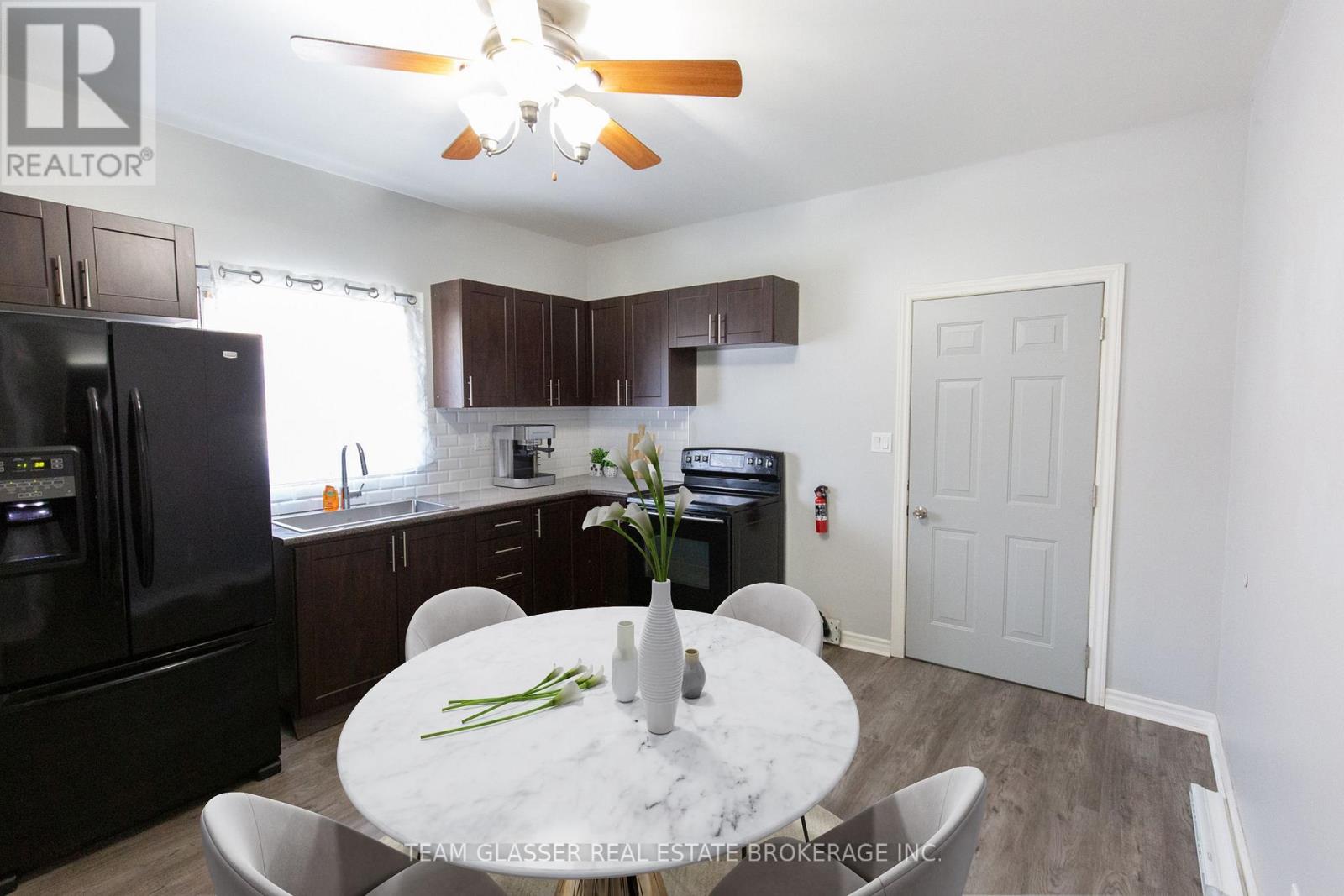 69 Kains Street, St. Thomas, Ontario  N5P 1N5 - Photo 3 - X13715044