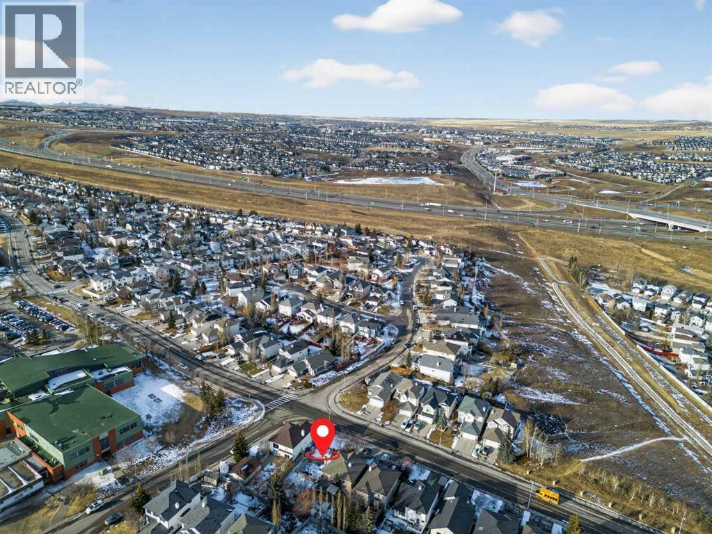 10929 Hidden Valley Drive Nw, Calgary, Alberta  T3A 5V7 - Photo 7 - A2311158