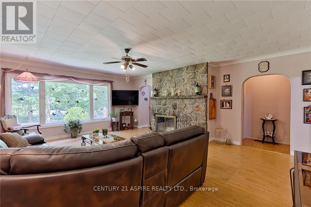 86 Sack Road, Petawawa, Ontario  K8H 2W8 - Photo 14 - X13715056