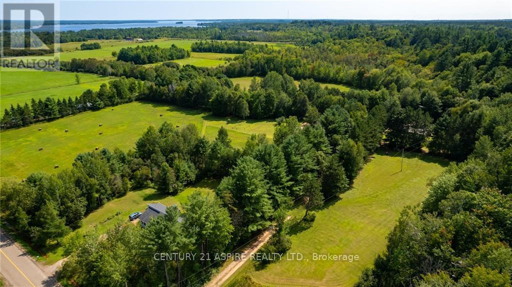 86 Sack Road, Petawawa, Ontario K8H 2W8 - Photo 5 - X13715056
