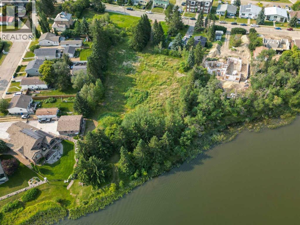 5128 & 5124 56 Street, Innisfail, Alberta  T4G 1R5 - Photo 4 - A2334296