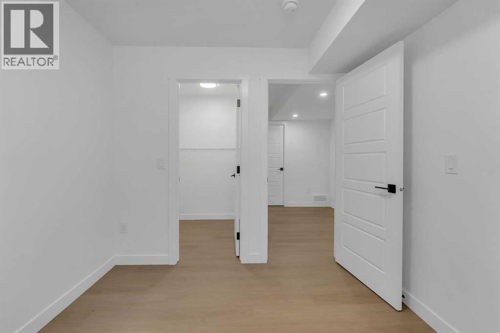 29 Douglas Glen Crescent Se, Calgary, Alberta  T2Z 3M6 - Photo 32 - A2335478