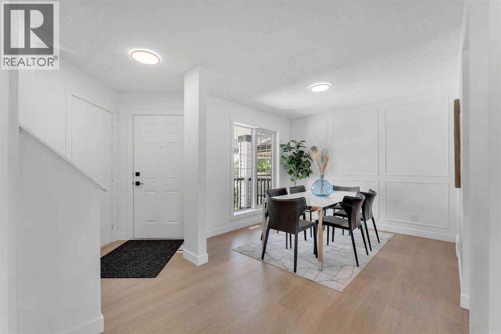 29 Douglas Glen Crescent Se, Calgary, Alberta  T2Z 3M6 - Photo 3 - A2335478