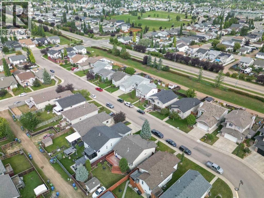 132 Downing Close, Red Deer, Alberta  T4R 3K1 - Photo 39 - A2337562