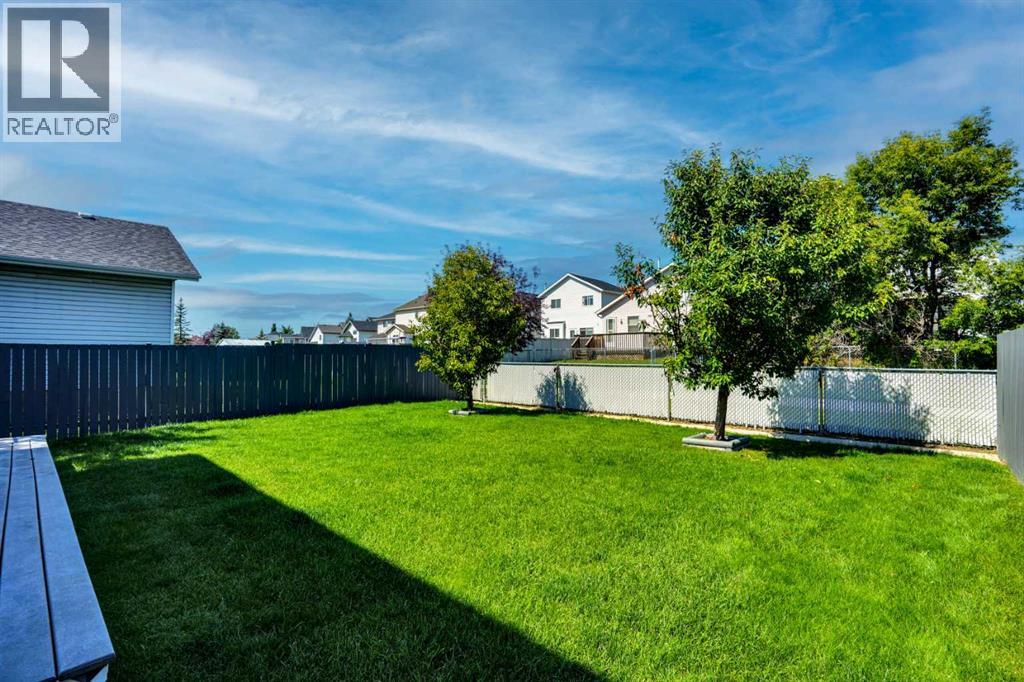 158 Saratoga Close Ne, Calgary, Alberta  T1Y 7A1 - Photo 44 - A2339490