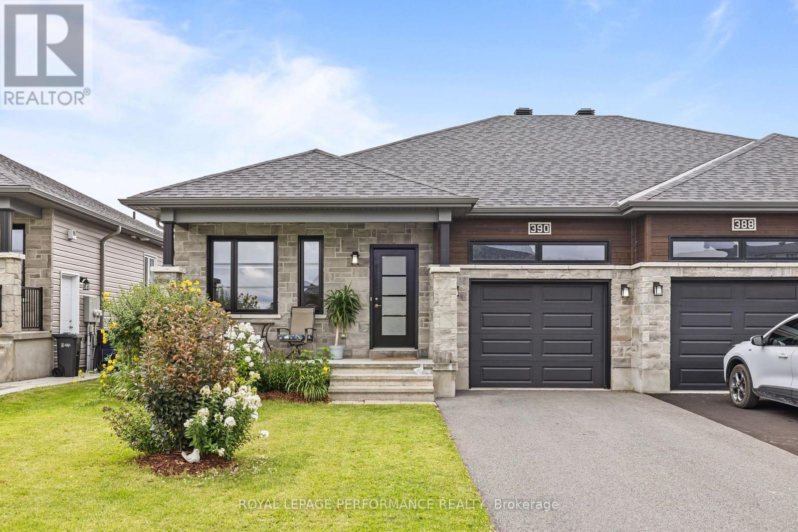 390 TWILIGHT AVENUE, Russell, Ontario