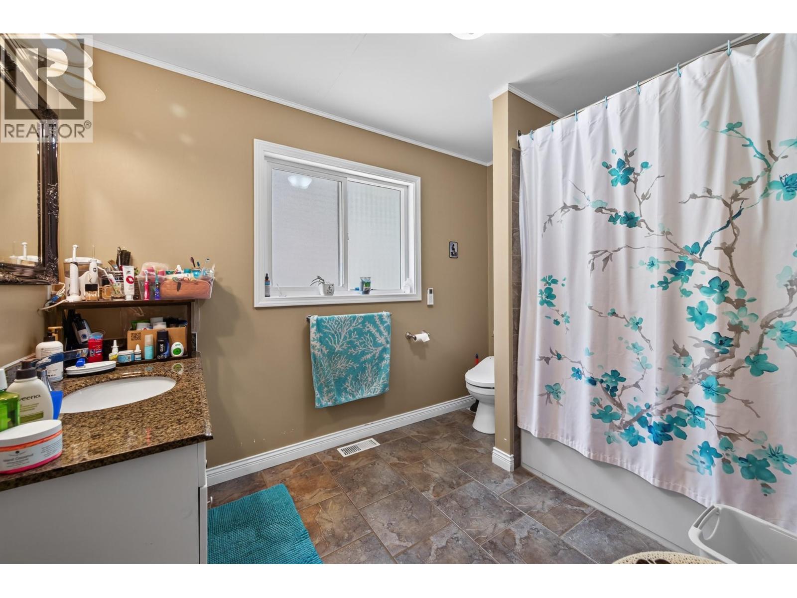 5855 Dallas Drive, Kamloops, British Columbia  V2C 4X3 - Photo 11 - 10398810