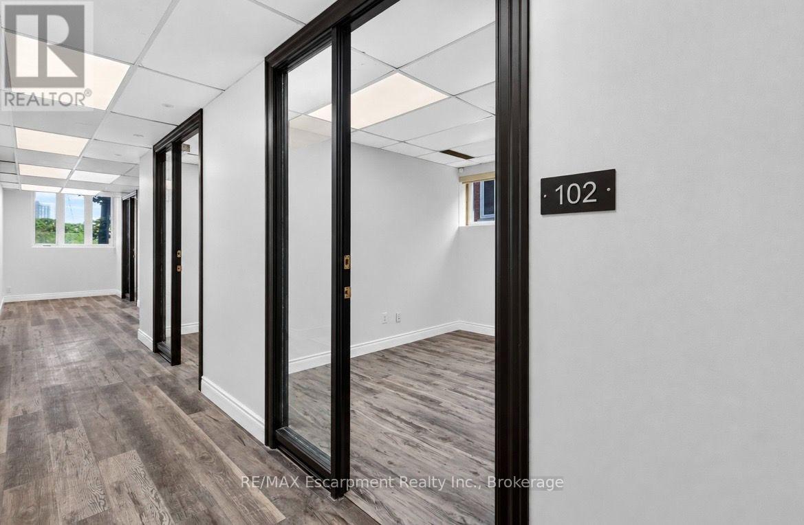 102 - 53 Village Centre Place, Mississauga, Ontario  L4Z 1V9 - Photo 8 - W13715046