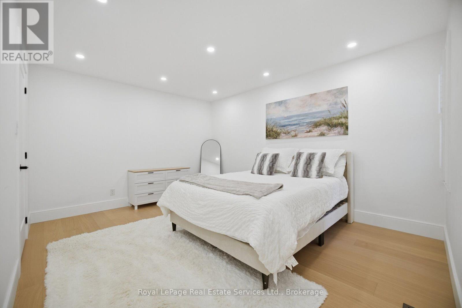 947 Glenwood Avenue, Burlington, Ontario  L7T 2K1 - Photo 19 - W13715098