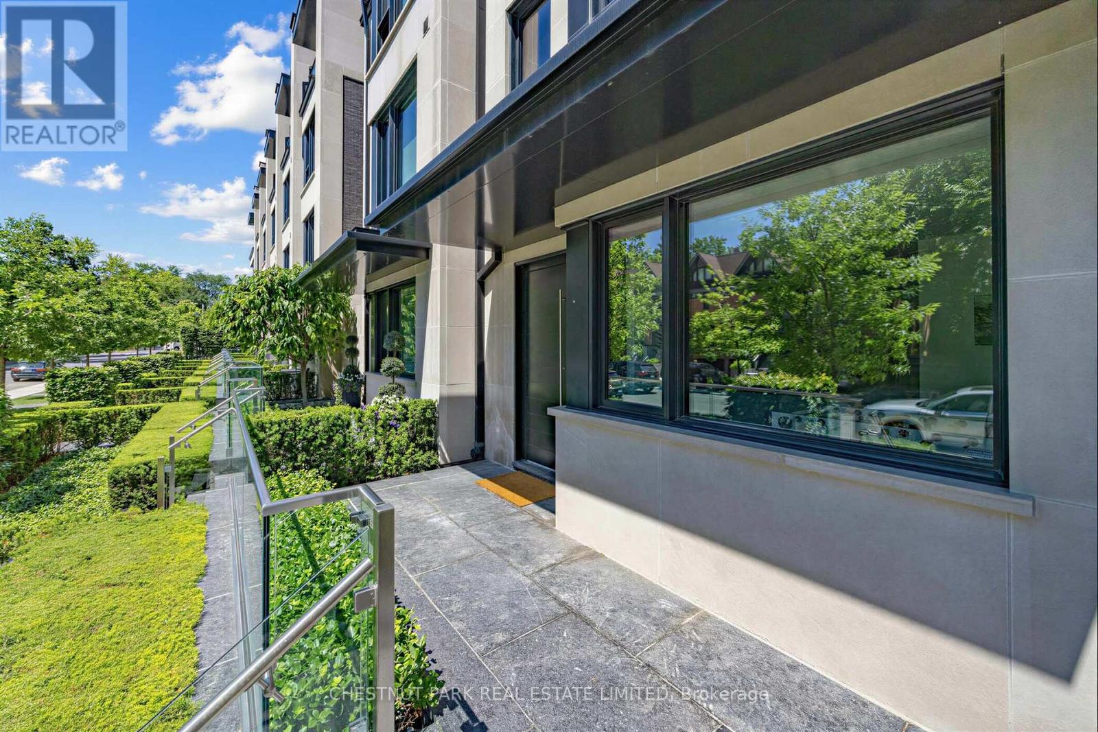 29 Oaklands Avenue, Toronto, Ontario  M4V 0A9 - Photo 34 - C13715072