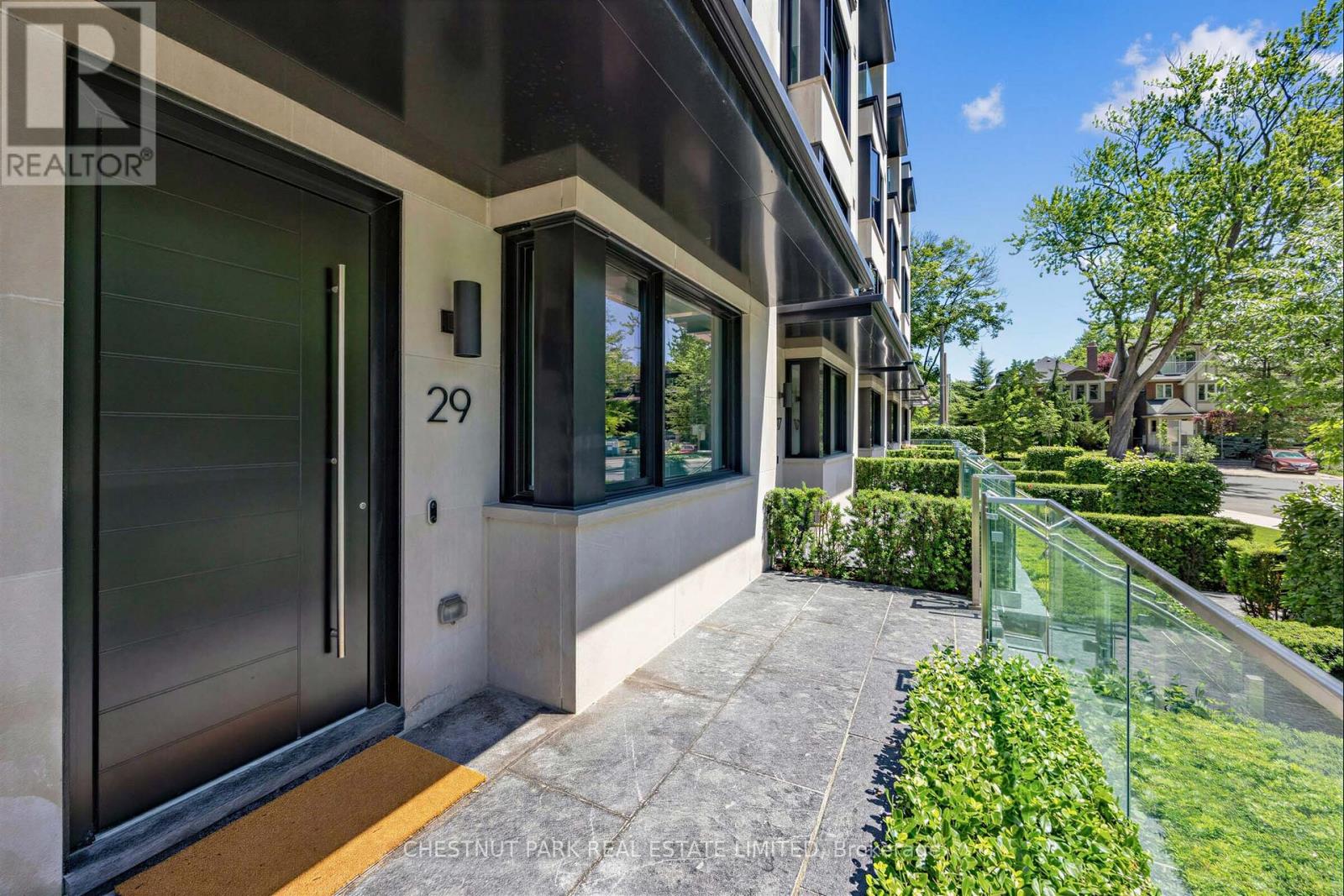 29 Oaklands Avenue, Toronto, Ontario  M4V 0A9 - Photo 35 - C13715072