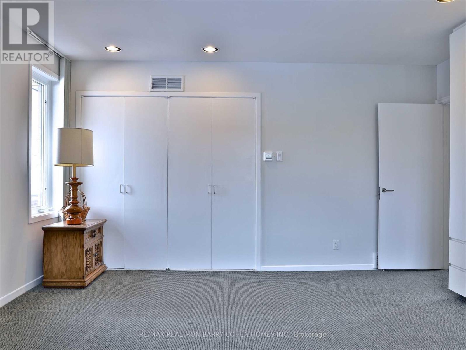 160 Owen Boulevard, Toronto, Ontario  M2P 1G7 - Photo 14 - C13715096