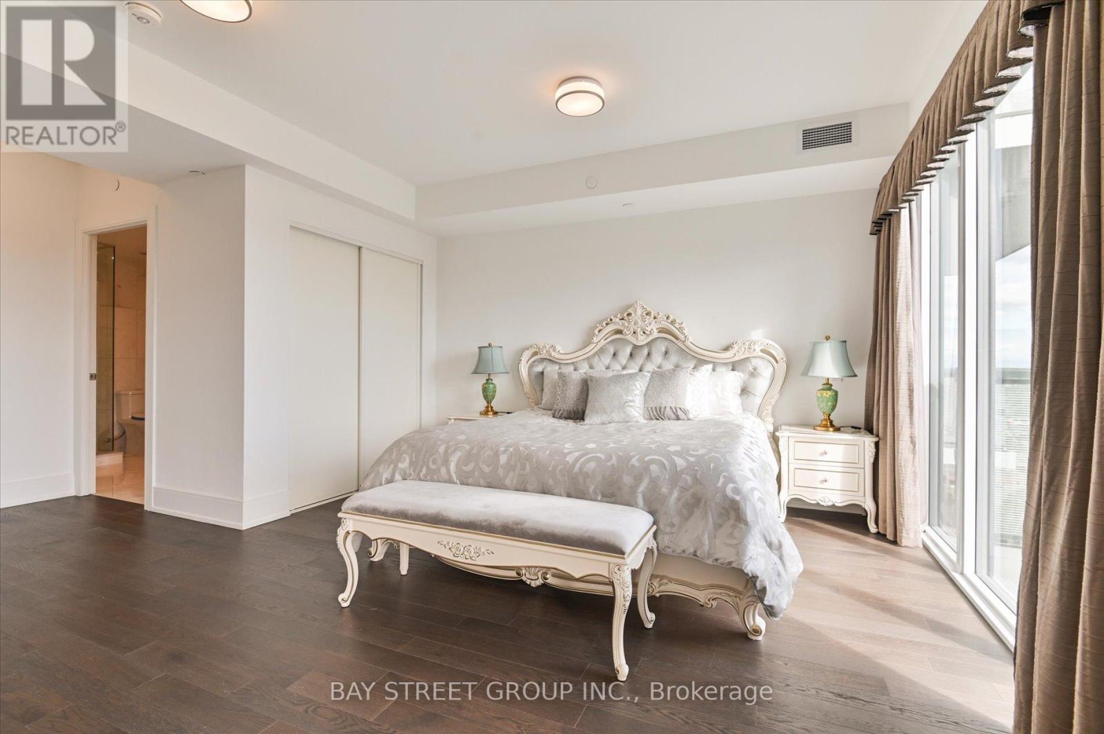 2707 - 30 Inn On The Park Drive, Toronto, Ontario  M3C 0P8 - Photo 18 - C13715114