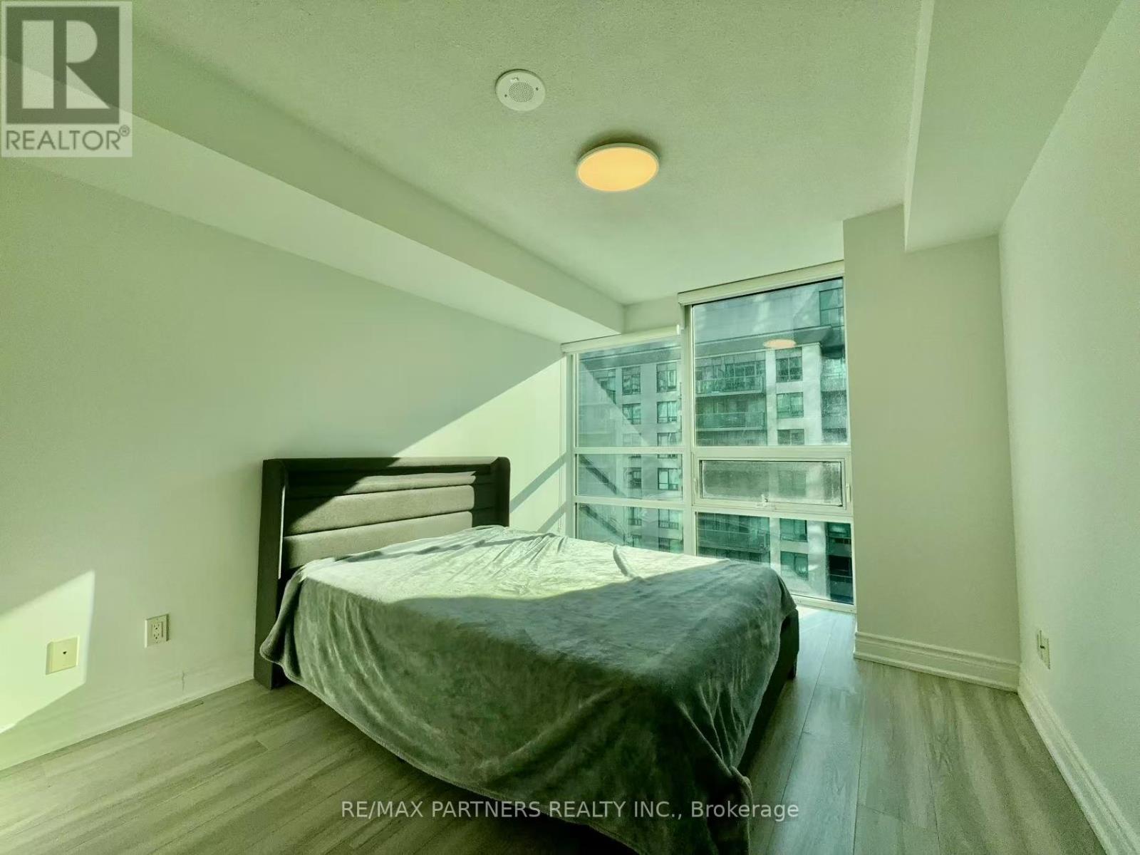 1715 - 19 Grand Trunk Crescent, Toronto, Ontario  M5J 3A3 - Photo 12 - C13715154