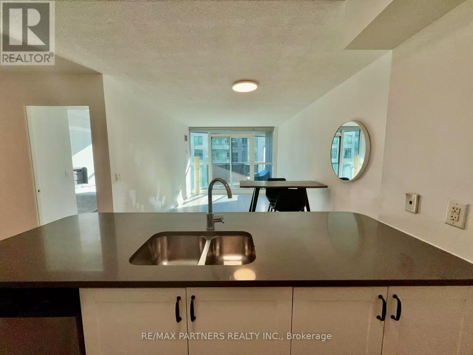 1715 - 19 Grand Trunk Crescent, Toronto, Ontario  M5J 3A3 - Photo 6 - C13715154