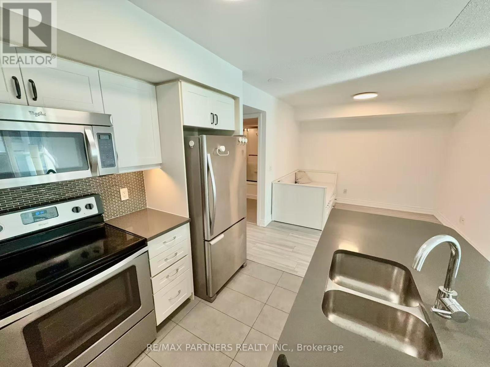1715 - 19 Grand Trunk Crescent, Toronto, Ontario  M5J 3A3 - Photo 7 - C13715154