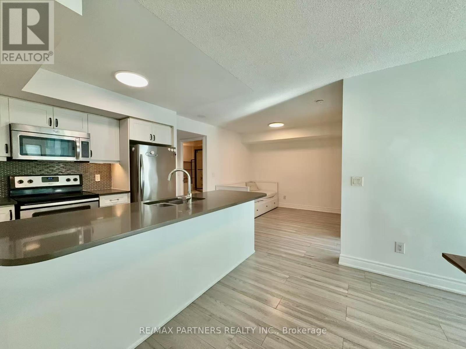 1715 - 19 Grand Trunk Crescent, Toronto, Ontario  M5J 3A3 - Photo 9 - C13715154