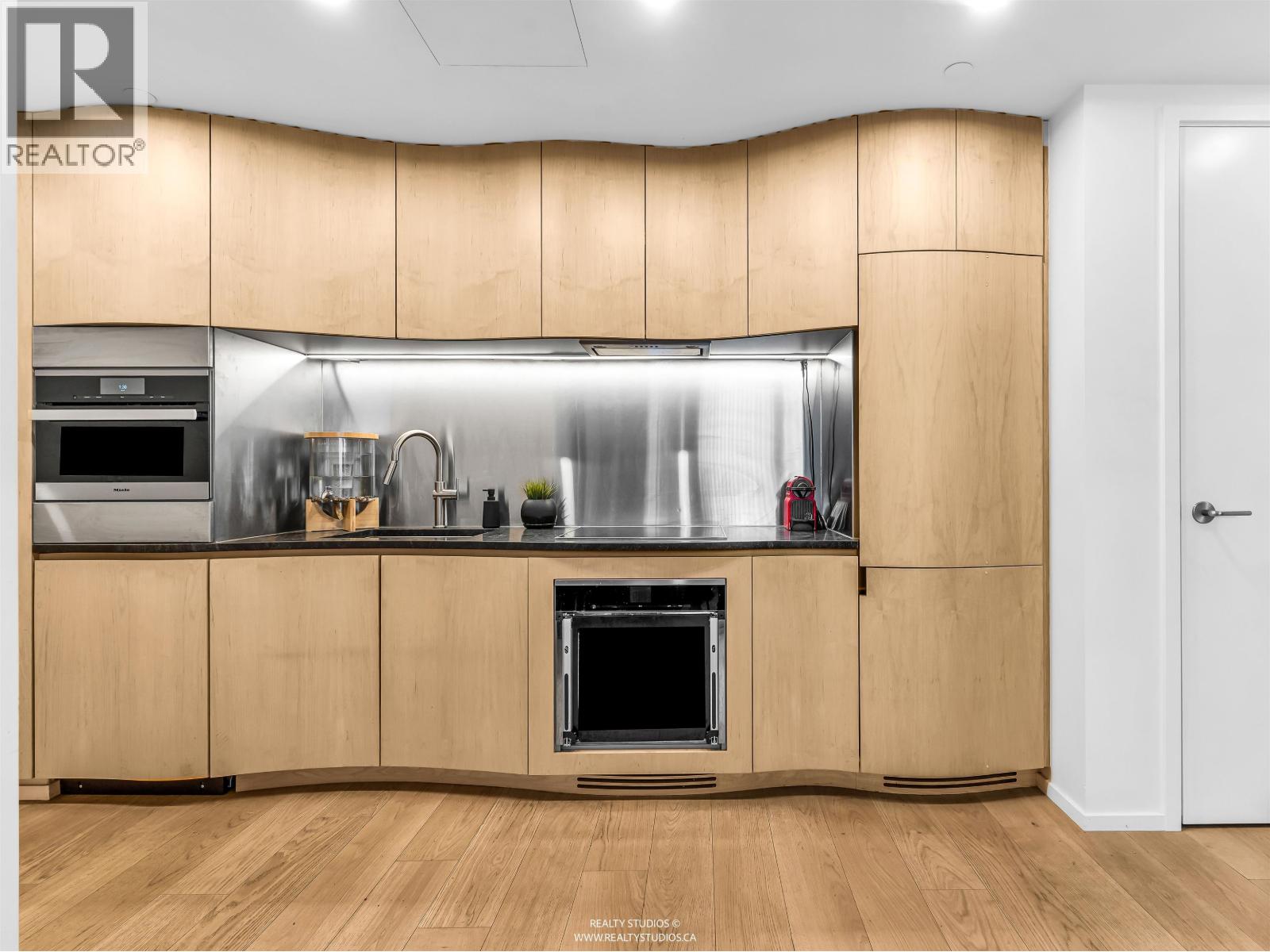 303 1568 Alberni Street, Vancouver, British Columbia V6G 0E3 - Photo 11 - R3159032