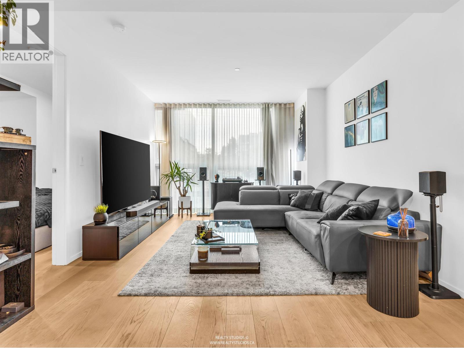 303 1568 Alberni Street, Vancouver, British Columbia V6G 0E3 - Photo 13 - R3159032