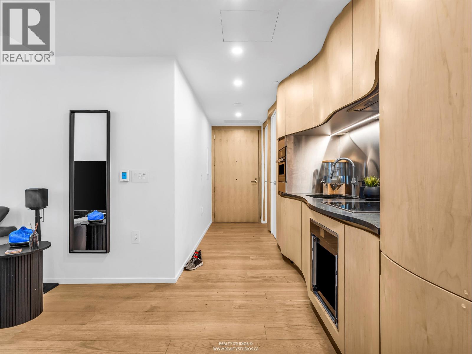 303 1568 Alberni Street, Vancouver, British Columbia V6G 0E3 - Photo 9 - R3159032