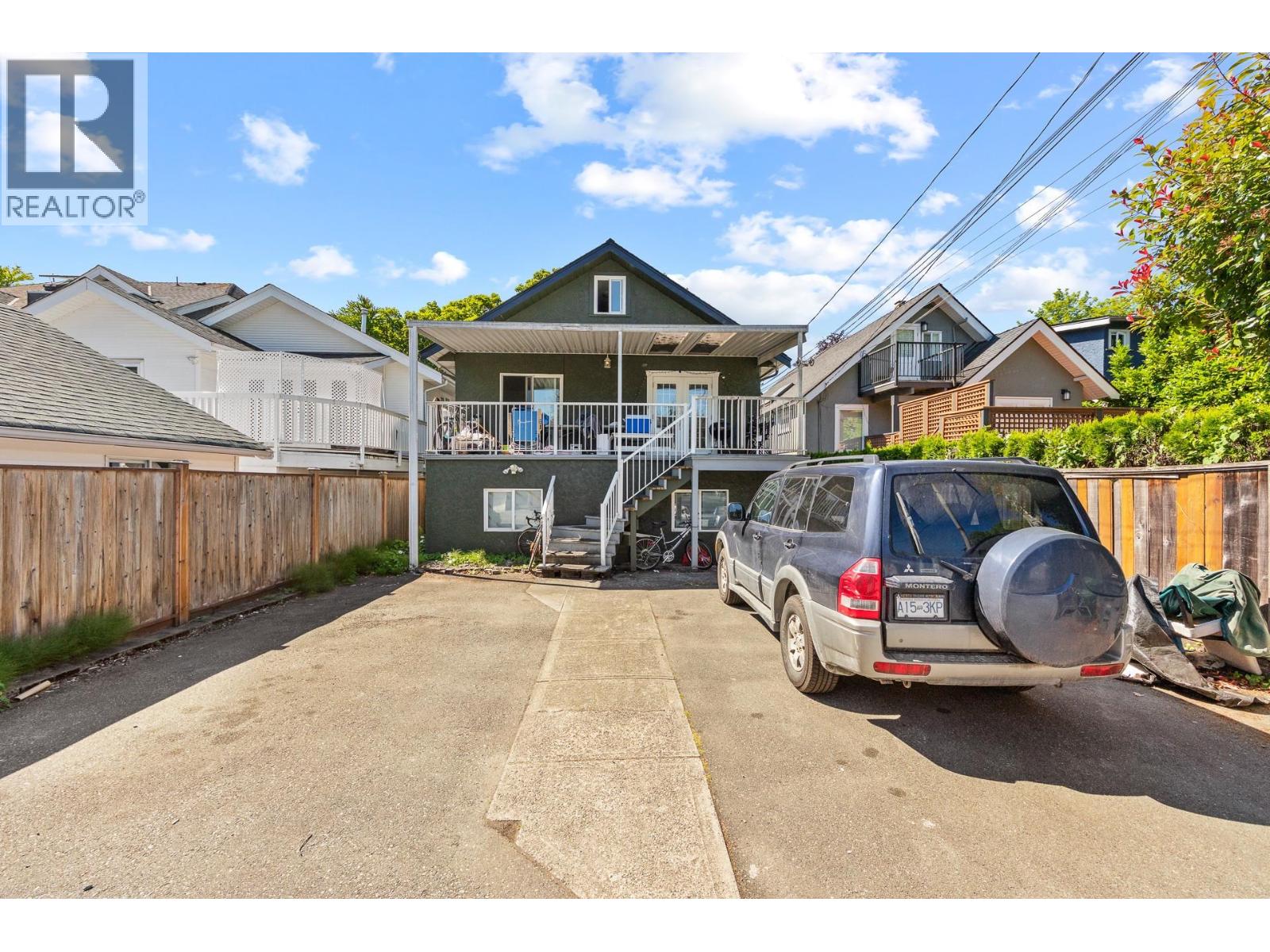 3279 W 11th Avenue, Vancouver, British Columbia  V6K 2M9 - Photo 2 - R3159087
