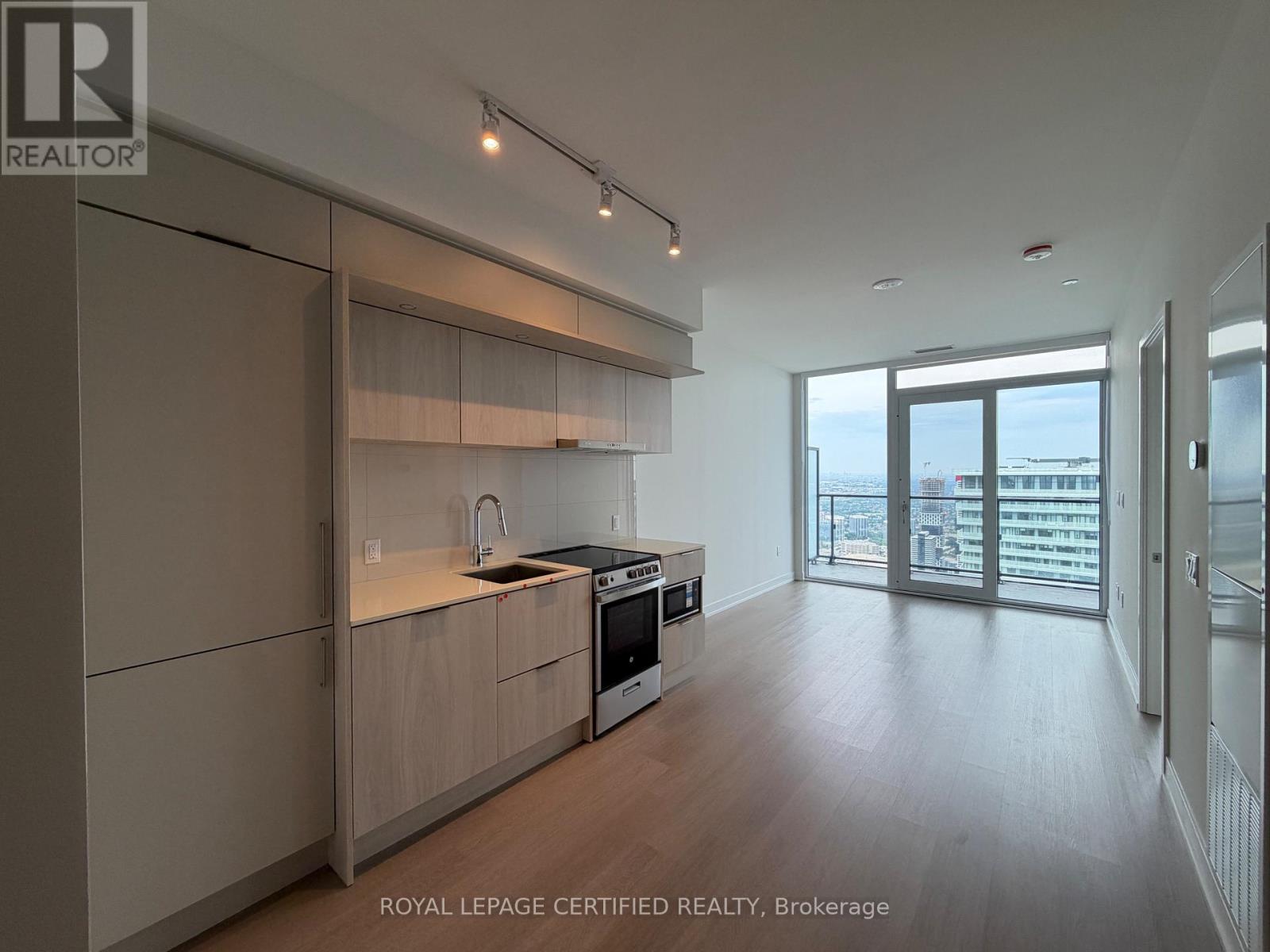 6407 - 448 Burnhamthorpe Rd W, Mississauga, Ontario  L5B 0R4 - Photo 14 - W13715062