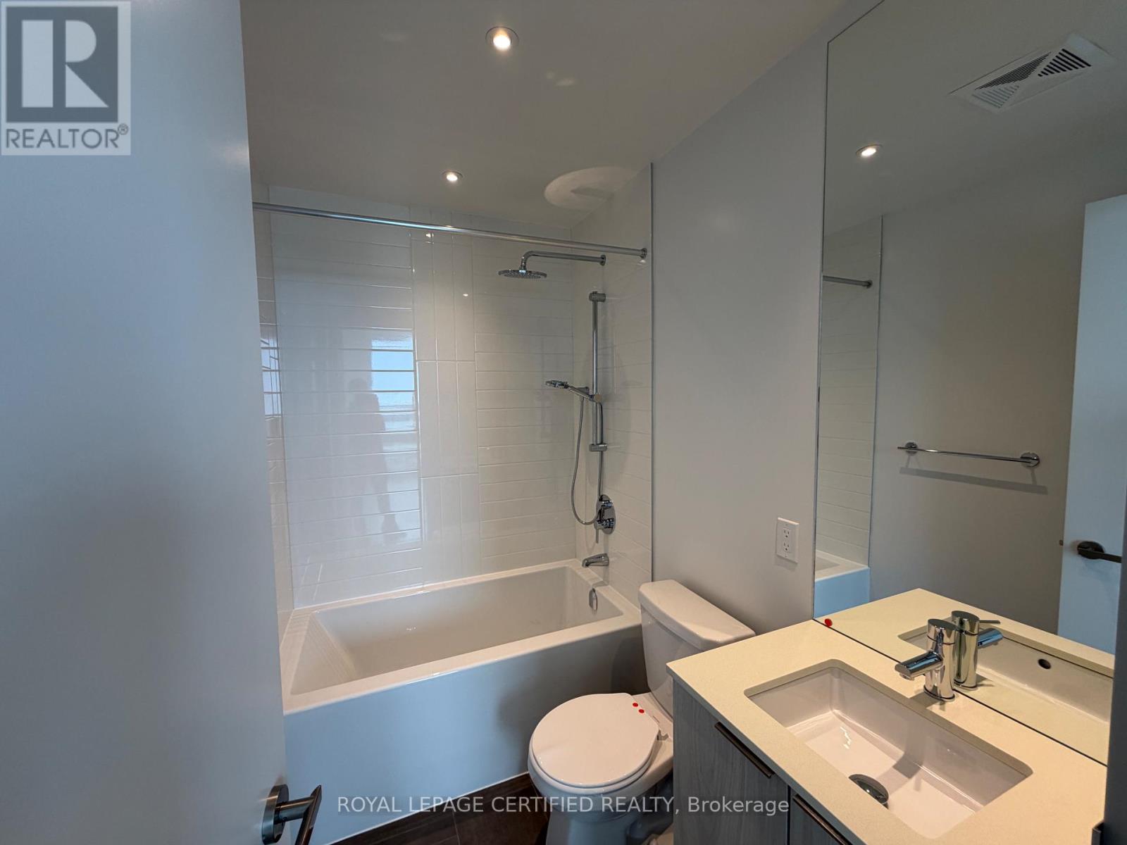6407 - 448 Burnhamthorpe Rd W, Mississauga, Ontario  L5B 0R4 - Photo 20 - W13715062