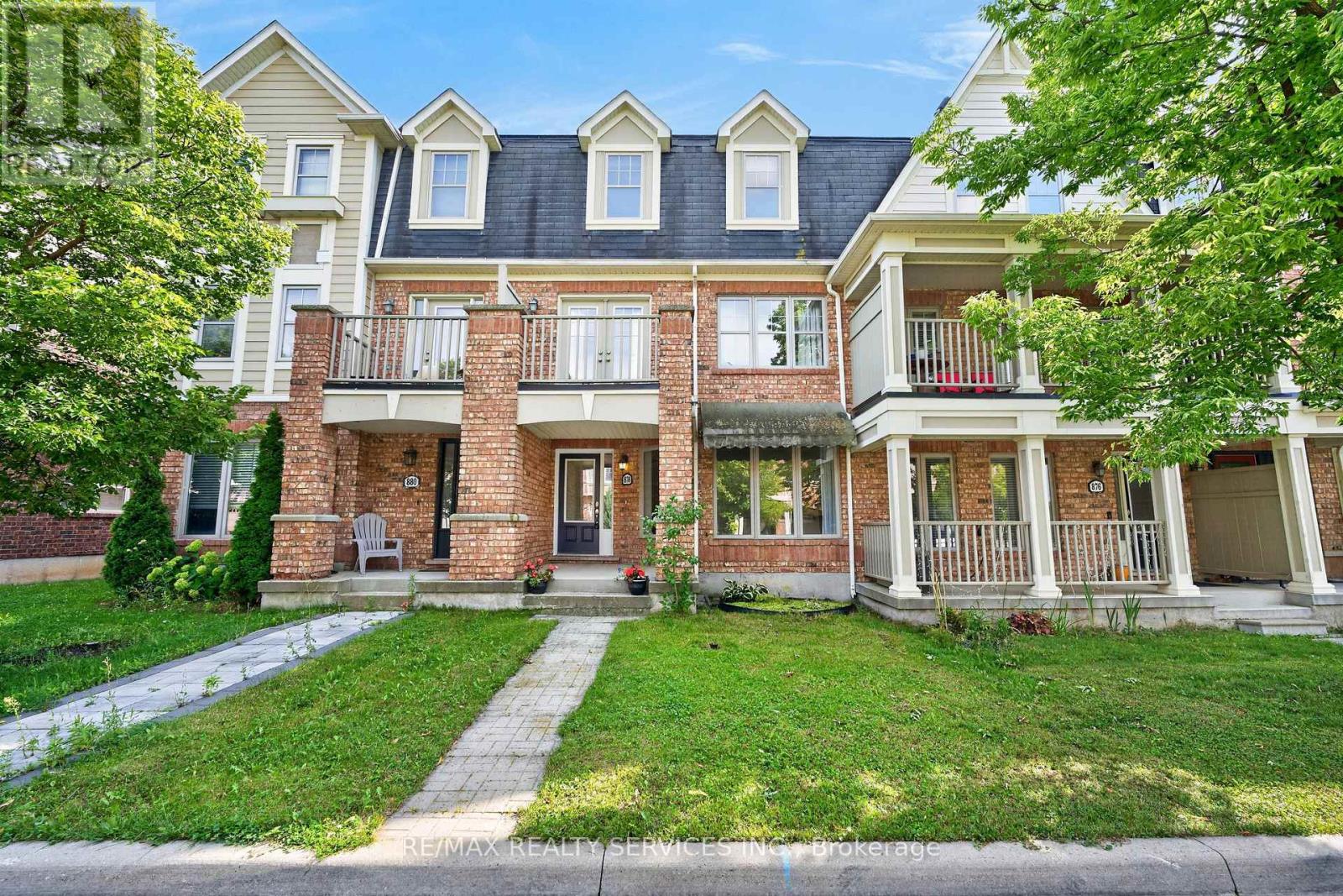 878 Jempson Path, Milton, Ontario  L9T 0Z5 - Photo 2 - W13715064