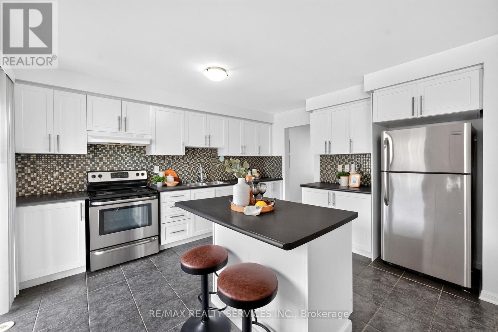878 Jempson Path, Milton, Ontario  L9T 0Z5 - Photo 23 - W13715064