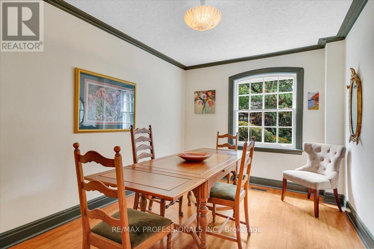 65 Dunedin Drive, Toronto, Ontario M8X 2K7 - Photo 21 - W13715100