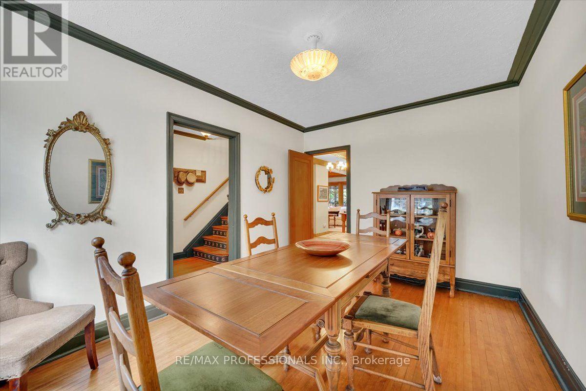 65 Dunedin Drive, Toronto, Ontario M8X 2K7 - Photo 22 - W13715100