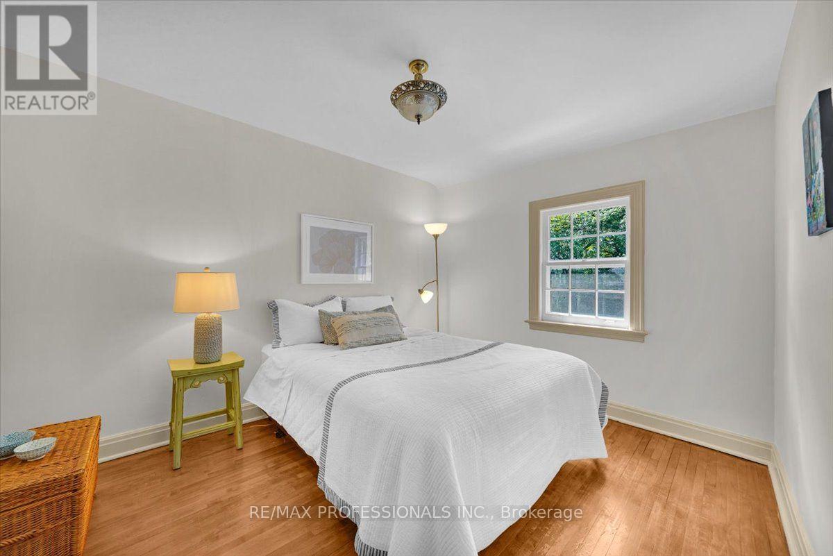 65 Dunedin Drive, Toronto, Ontario M8X 2K7 - Photo 34 - W13715100