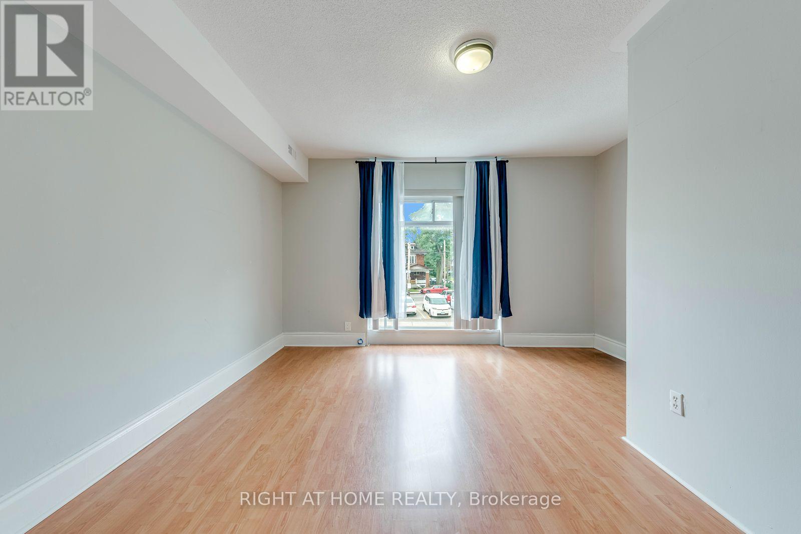 A - 3146 Dundas St Street W, Toronto, Ontario M6P 2A1 - Photo 10 - W13715138