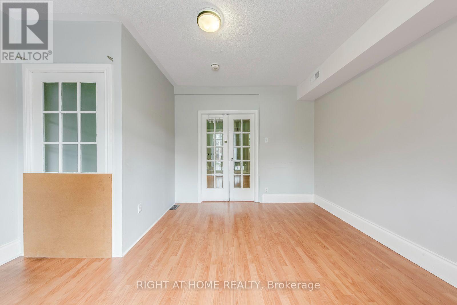 A - 3146 Dundas St Street W, Toronto, Ontario M6P 2A1 - Photo 13 - W13715138