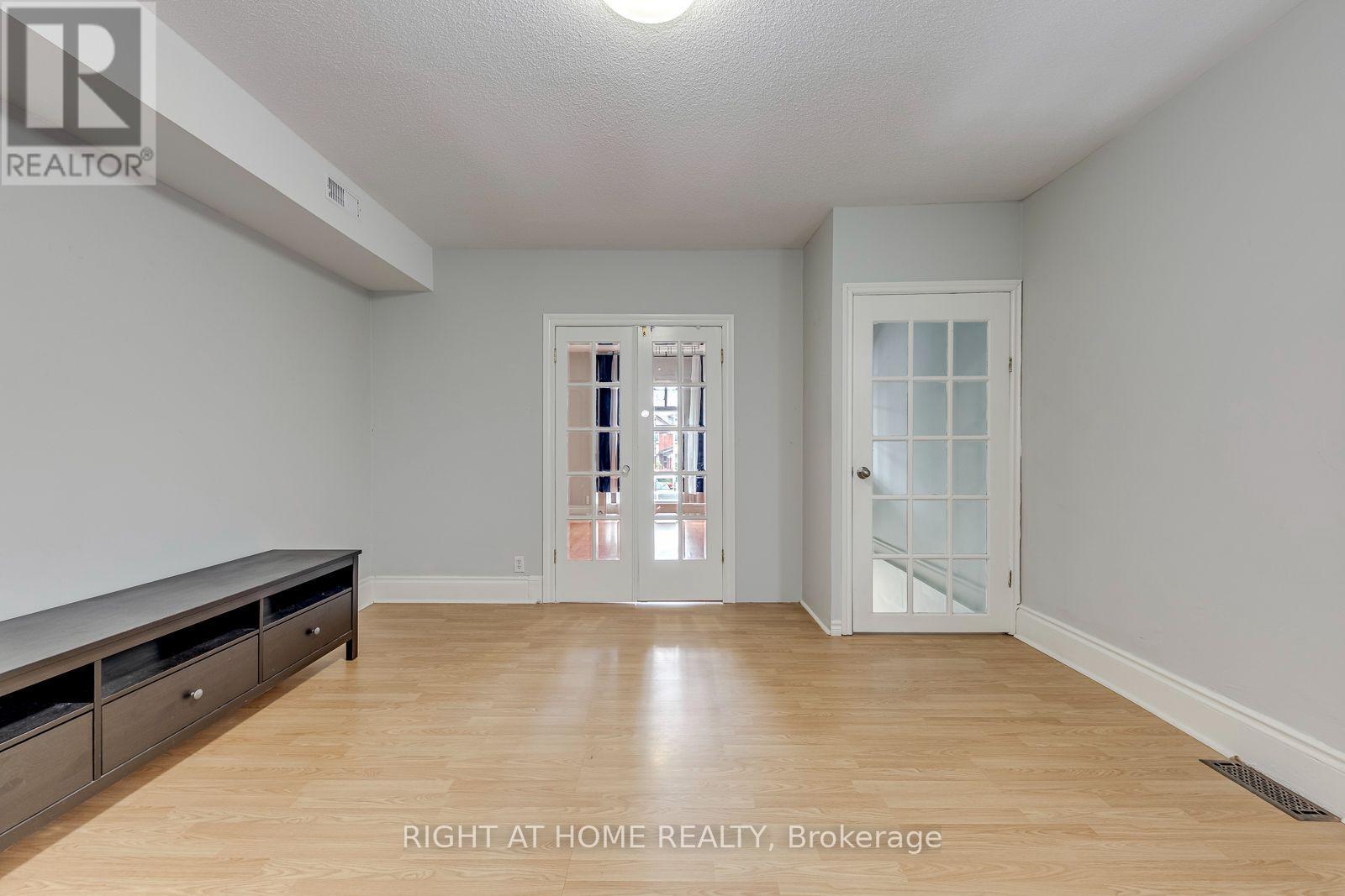 A - 3146 Dundas St Street W, Toronto, Ontario M6P 2A1 - Photo 4 - W13715138
