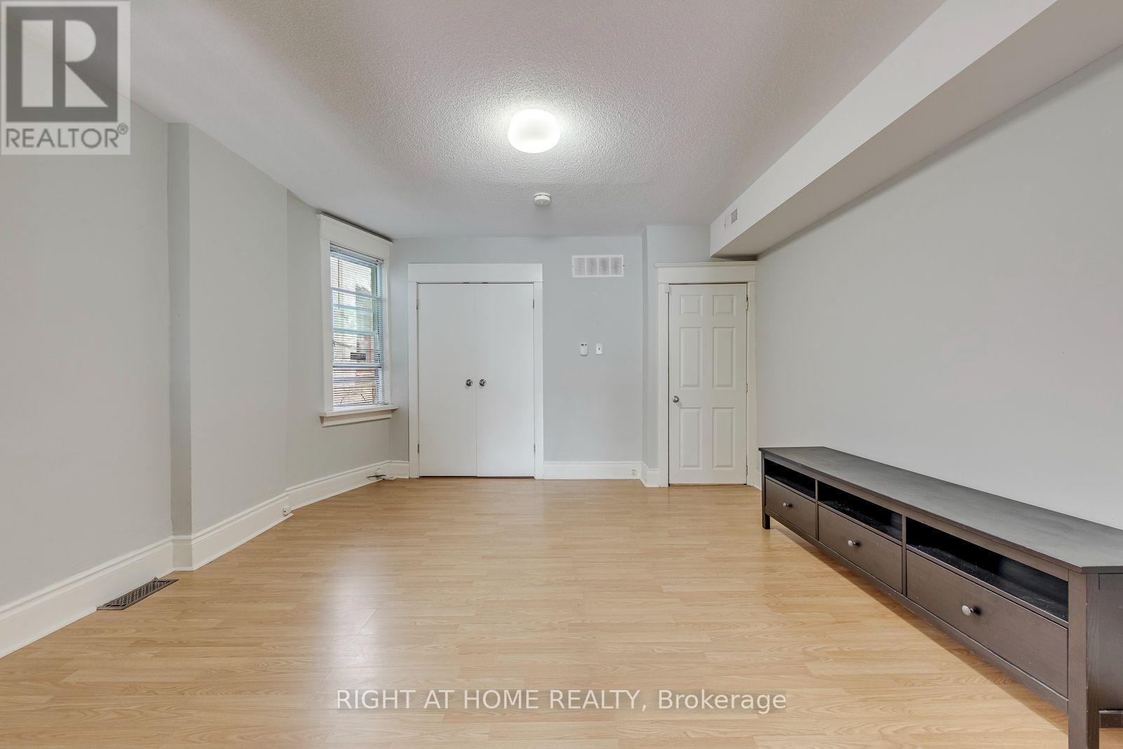 A - 3146 Dundas St Street W, Toronto, Ontario M6P 2A1 - Photo 8 - W13715138