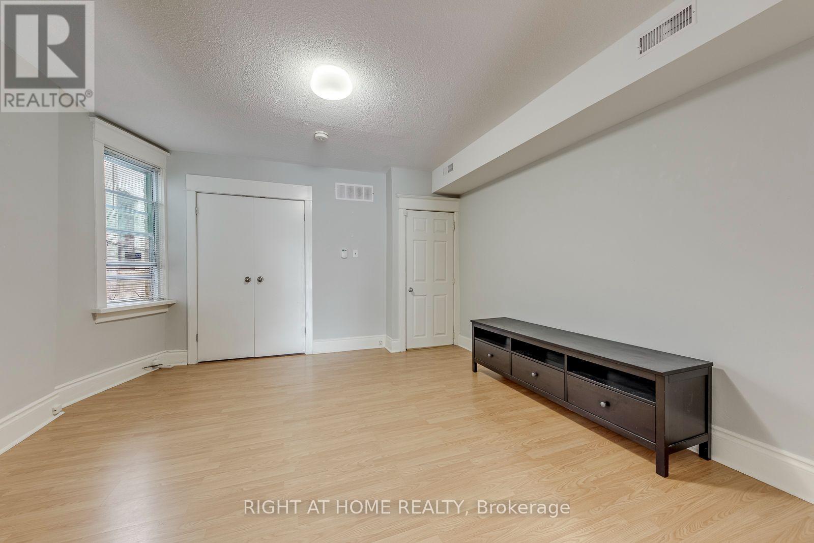 A - 3146 Dundas St Street W, Toronto, Ontario M6P 2A1 - Photo 9 - W13715138