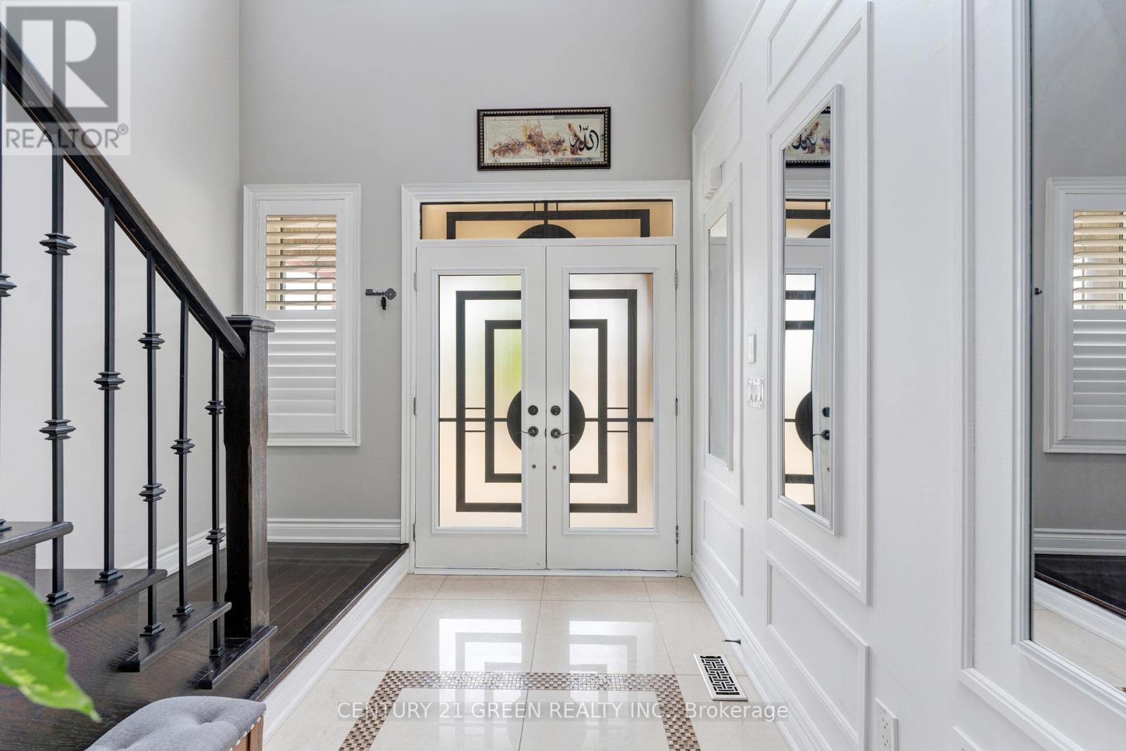 3 Lisson Crescent, Brampton, Ontario L6X 5H8 - Photo 3 - W13715140