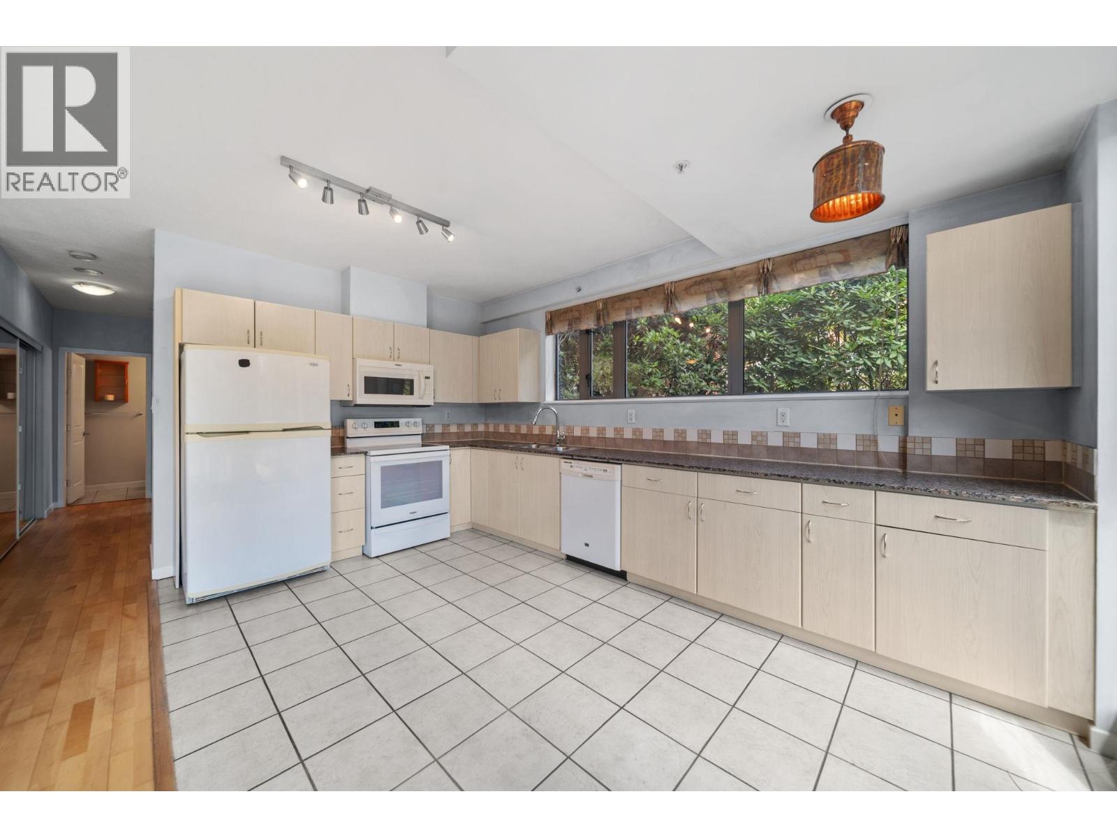 101 850 Royal Avenue, New Westminster, British Columbia V3M 1A6 - Photo 8 - R3152253