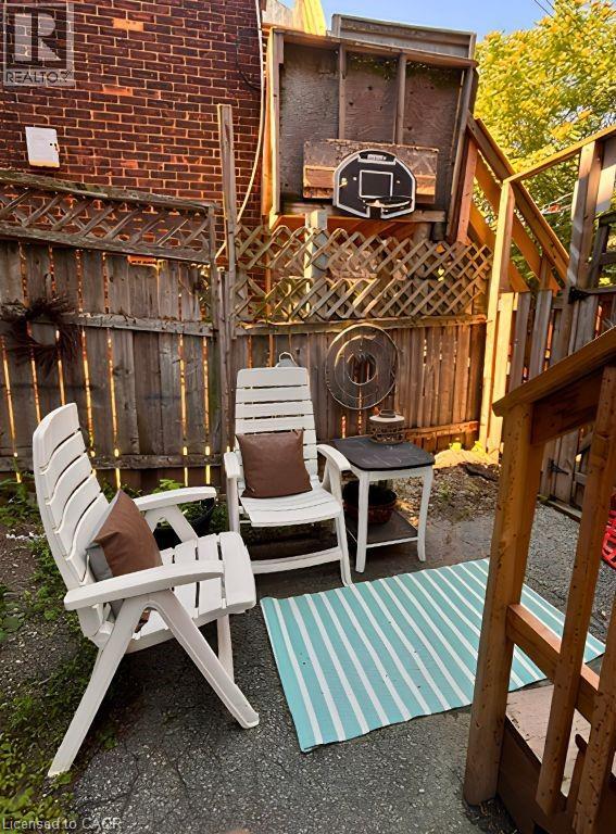 9a Wentworth Street N, Hamilton, Ontario  L8L 5T8 - Photo 8 - 40853393